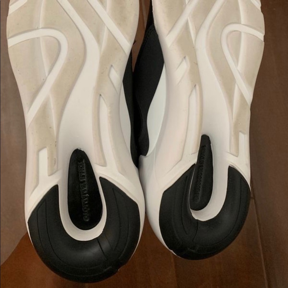 Y-3 QR Run - Picture 2 of 5